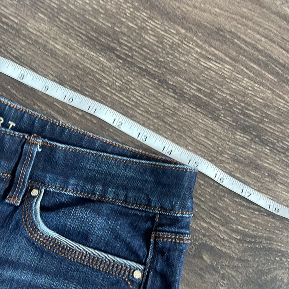 White House Black Market denim shorts 6 - Picture 6 of 7